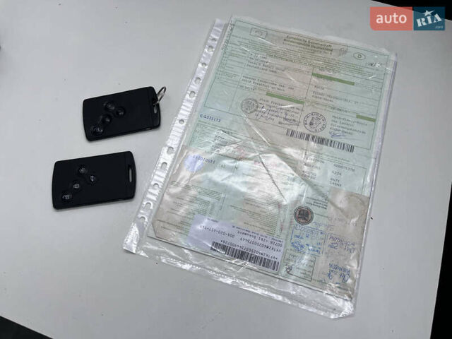 Чорний Рено Меган, об'ємом двигуна 1.6 л та пробігом 128 тис. км за 8900 $, фото 84 на Automoto.ua