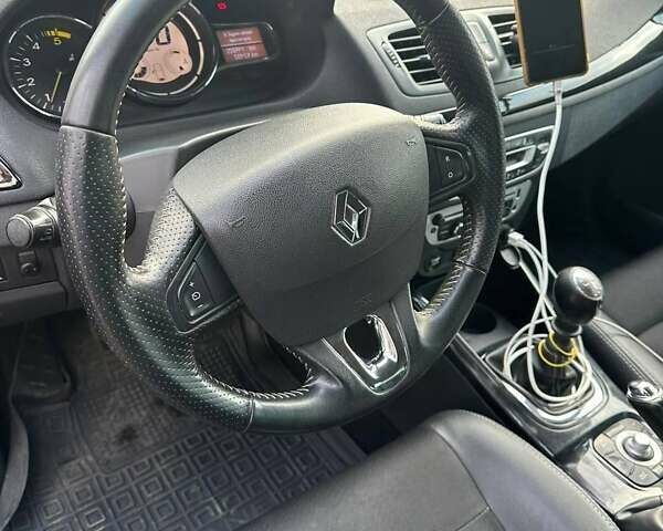 Черный Рено Меган, объемом двигателя 1.5 л и пробегом 256 тыс. км за 8800 $, фото 8 на Automoto.ua