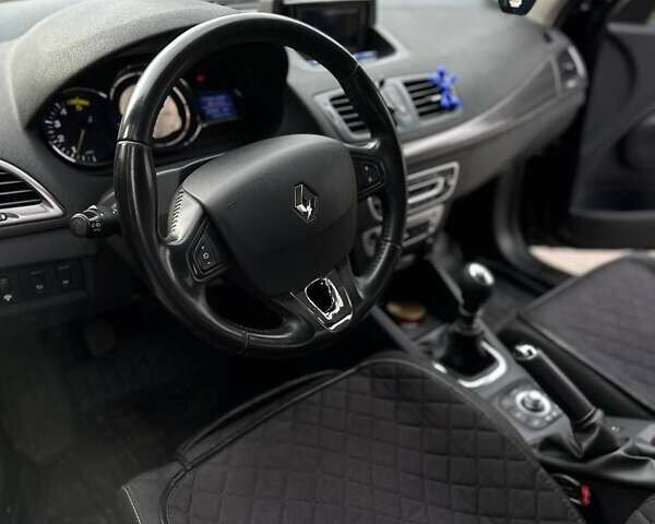 Черный Рено Меган, объемом двигателя 1.5 л и пробегом 282 тыс. км за 8500 $, фото 10 на Automoto.ua