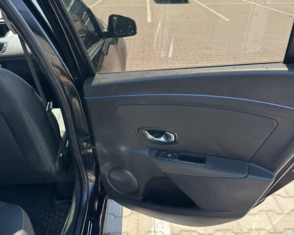 Чорний Рено Меган, об'ємом двигуна 1.46 л та пробігом 307 тис. км за 7950 $, фото 14 на Automoto.ua