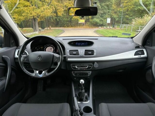 Чорний Рено Меган, об'ємом двигуна 1.5 л та пробігом 167 тис. км за 2300 $, фото 4 на Automoto.ua