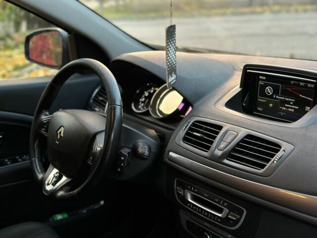 Черный Рено Меган, объемом двигателя 1.5 л и пробегом 200 тыс. км за 7600 $, фото 10 на Automoto.ua