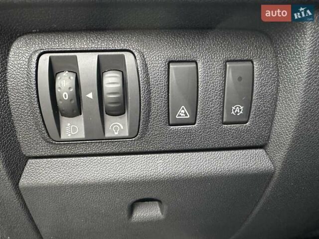 Чорний Рено Меган, об'ємом двигуна 1.5 л та пробігом 220 тис. км за 9600 $, фото 34 на Automoto.ua