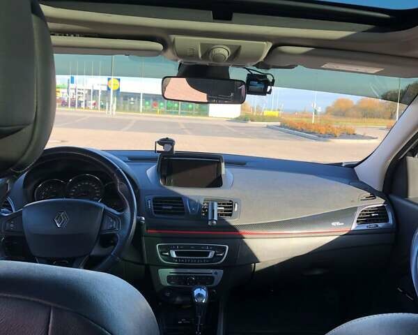 Черный Рено Меган, объемом двигателя 1.5 л и пробегом 259 тыс. км за 8300 $, фото 9 на Automoto.ua