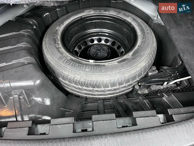 Чорний Рено Меган, об'ємом двигуна 1.6 л та пробігом 128 тис. км за 8900 $, фото 71 на Automoto.ua