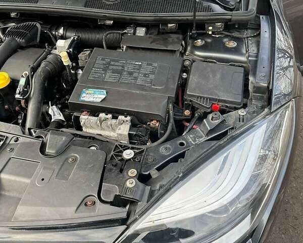 Черный Рено Меган, объемом двигателя 1.5 л и пробегом 256 тыс. км за 8800 $, фото 3 на Automoto.ua