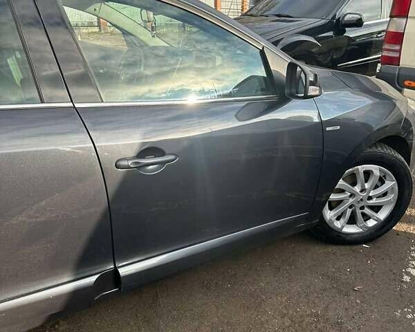 Черный Рено Меган, объемом двигателя 1.5 л и пробегом 256 тыс. км за 8800 $, фото 18 на Automoto.ua