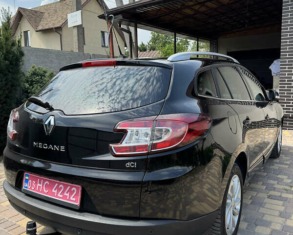 Рено Меган 2014 в Днепре (Днепропетровске) на Automoto.ua Черный Рено Меган, объемом двигателя 1.6 л и пробегом 168 тыс. км за 9500 $, фото 2 на Automoto.ua
