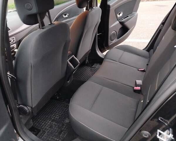 Чорний Рено Меган, об'ємом двигуна 1.5 л та пробігом 267 тис. км за 9100 $, фото 20 на Automoto.ua