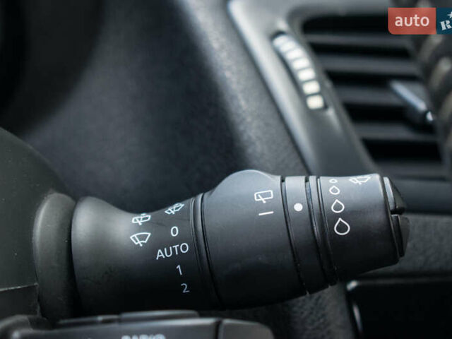 Чорний Рено Меган, об'ємом двигуна 1.5 л та пробігом 191 тис. км за 9255 $, фото 33 на Automoto.ua