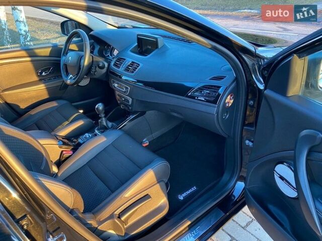 Черный Рено Меган, объемом двигателя 1.5 л и пробегом 255 тыс. км за 10600 $, фото 20 на Automoto.ua