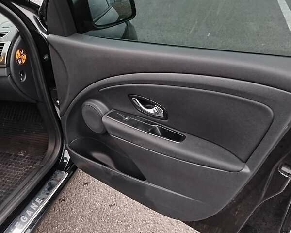 Чорний Рено Меган, об'ємом двигуна 1.5 л та пробігом 267 тис. км за 9100 $, фото 24 на Automoto.ua