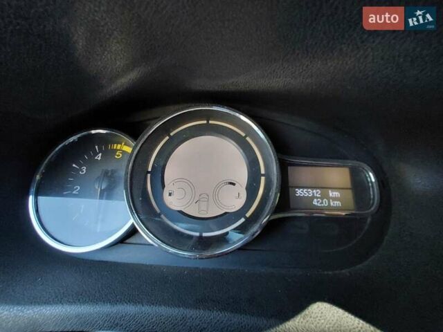 Чорний Рено Меган, об'ємом двигуна 1.5 л та пробігом 360 тис. км за 9000 $, фото 10 на Automoto.ua