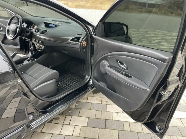 Черный Рено Меган, объемом двигателя 1.5 л и пробегом 294 тыс. км за 7999 $, фото 21 на Automoto.ua