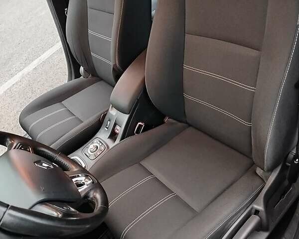 Чорний Рено Меган, об'ємом двигуна 1.5 л та пробігом 267 тис. км за 9100 $, фото 13 на Automoto.ua