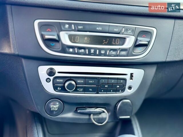 Черный Рено Меган, объемом двигателя 1.5 л и пробегом 248 тыс. км за 7499 $, фото 31 на Automoto.ua