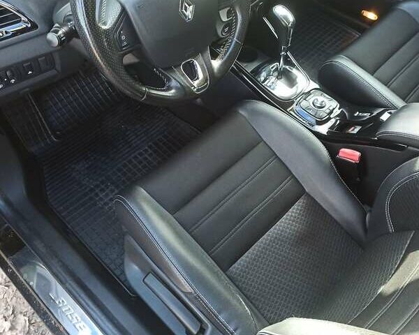 Черный Рено Меган, объемом двигателя 1.2 л и пробегом 242 тыс. км за 9000 $, фото 6 на Automoto.ua