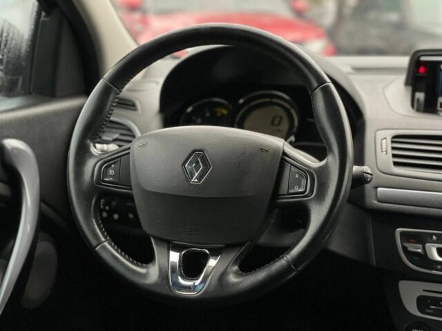 Черный Рено Меган, объемом двигателя 1.5 л и пробегом 263 тыс. км за 8999 $, фото 17 на Automoto.ua