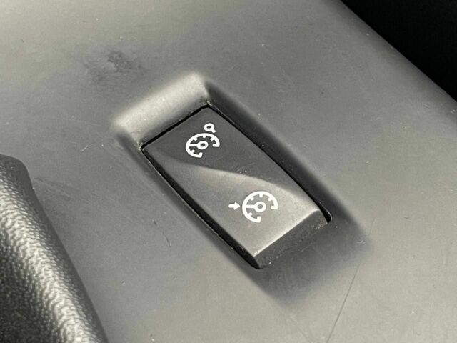 Черный Рено Меган, объемом двигателя 1.5 л и пробегом 263 тыс. км за 8999 $, фото 16 на Automoto.ua