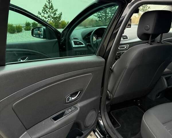 Черный Рено Меган, объемом двигателя 1.46 л и пробегом 233 тыс. км за 9500 $, фото 17 на Automoto.ua