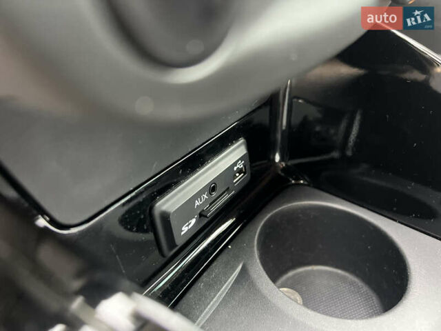 Черный Рено Меган, объемом двигателя 1.6 л и пробегом 221 тыс. км за 10900 $, фото 27 на Automoto.ua