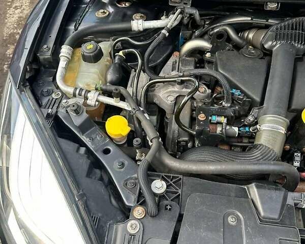 Черный Рено Меган, объемом двигателя 1.5 л и пробегом 256 тыс. км за 8800 $, фото 7 на Automoto.ua