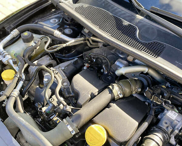 Черный Рено Меган, объемом двигателя 1.5 л и пробегом 230 тыс. км за 10480 $, фото 46 на Automoto.ua