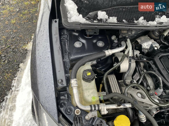 Черный Рено Меган, объемом двигателя 1.6 л и пробегом 243 тыс. км за 8450 $, фото 31 на Automoto.ua