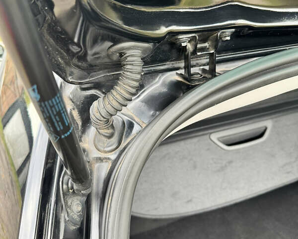 Черный Рено Меган, объемом двигателя 1.5 л и пробегом 207 тыс. км за 10900 $, фото 85 на Automoto.ua