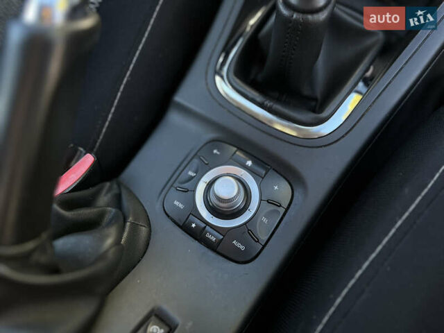 Черный Рено Меган, объемом двигателя 1.46 л и пробегом 194 тыс. км за 8600 $, фото 28 на Automoto.ua