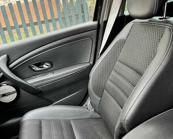 Черный Рено Меган, объемом двигателя 1.5 л и пробегом 207 тыс. км за 10900 $, фото 67 на Automoto.ua