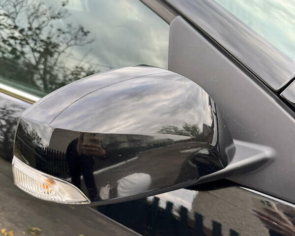 Черный Рено Меган, объемом двигателя 1.5 л и пробегом 207 тыс. км за 10900 $, фото 26 на Automoto.ua