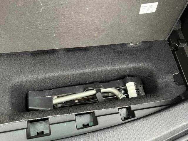 Чорний Рено Меган, об'ємом двигуна 1.6 л та пробігом 222 тис. км за 9999 $, фото 15 на Automoto.ua