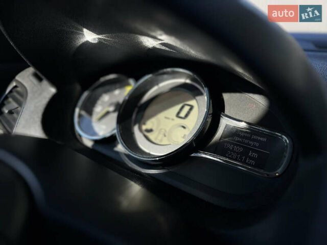 Черный Рено Меган, объемом двигателя 1.46 л и пробегом 194 тыс. км за 8600 $, фото 23 на Automoto.ua