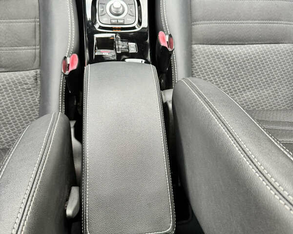 Черный Рено Меган, объемом двигателя 1.5 л и пробегом 207 тыс. км за 10900 $, фото 58 на Automoto.ua