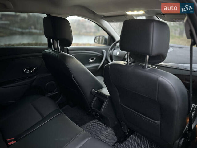 Черный Рено Меган, объемом двигателя 1.5 л и пробегом 276 тыс. км за 8700 $, фото 38 на Automoto.ua