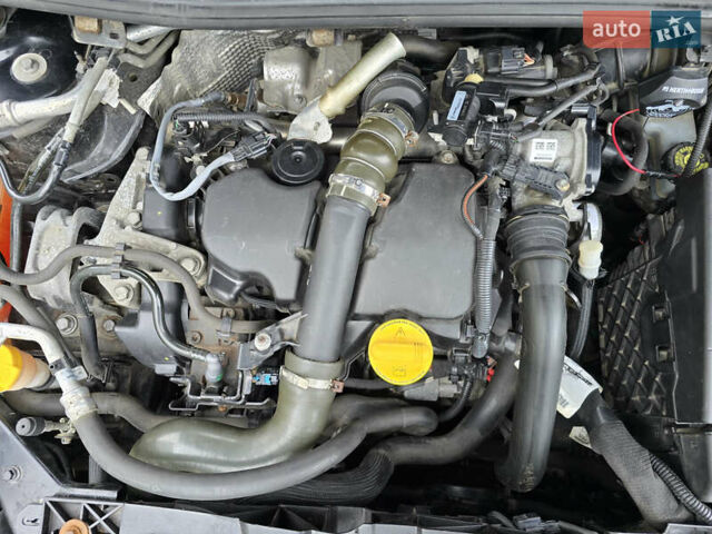 Черный Рено Меган, объемом двигателя 1.5 л и пробегом 207 тыс. км за 10900 $, фото 88 на Automoto.ua