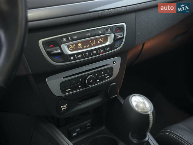 Черный Рено Меган, объемом двигателя 1.5 л и пробегом 276 тыс. км за 8700 $, фото 28 на Automoto.ua