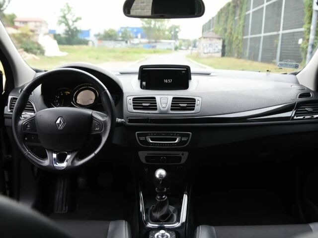 Черный Рено Меган, объемом двигателя 1.5 л и пробегом 194 тыс. км за 2500 $, фото 6 на Automoto.ua