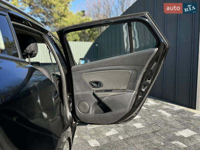 Черный Рено Меган, объемом двигателя 1.46 л и пробегом 194 тыс. км за 8600 $, фото 16 на Automoto.ua