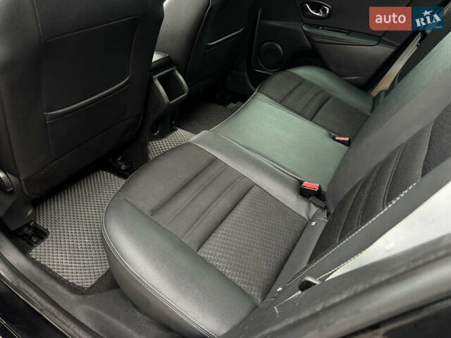 Чорний Рено Меган, об'ємом двигуна 1.46 л та пробігом 233 тис. км за 9500 $, фото 43 на Automoto.ua