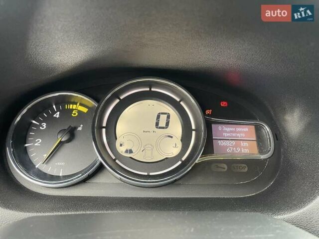 Рено Меган 2015 в Луцке на Automoto.ua Черный Рено Меган, объемом двигателя 1.5 л и пробегом 106 тыс. км за 10400 $, фото 9 на Automoto.ua