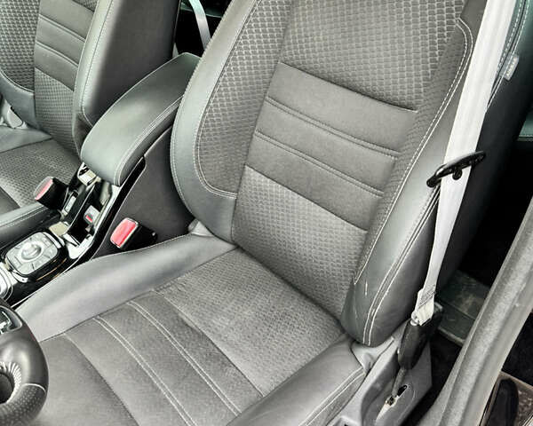 Черный Рено Меган, объемом двигателя 1.5 л и пробегом 207 тыс. км за 10900 $, фото 64 на Automoto.ua