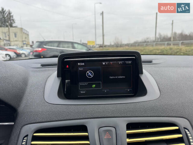 Чорний Рено Меган, об'ємом двигуна 1.46 л та пробігом 233 тис. км за 9500 $, фото 52 на Automoto.ua