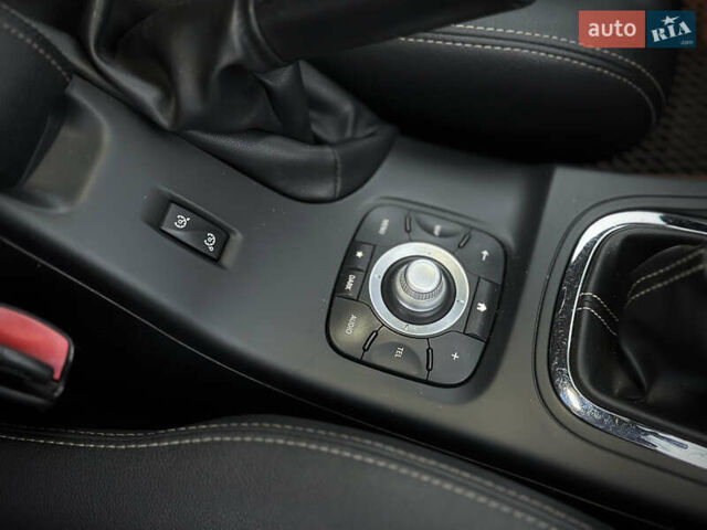 Черный Рено Меган, объемом двигателя 1.5 л и пробегом 276 тыс. км за 8700 $, фото 41 на Automoto.ua