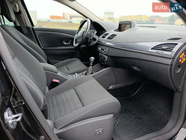 Черный Рено Меган, объемом двигателя 1.5 л и пробегом 242 тыс. км за 9500 $, фото 29 на Automoto.ua