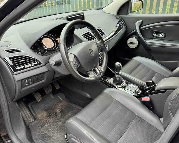 Черный Рено Меган, объемом двигателя 1.5 л и пробегом 207 тыс. км за 10900 $, фото 54 на Automoto.ua