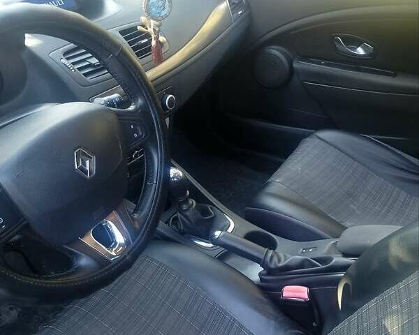 Черный Рено Меган, объемом двигателя 1.46 л и пробегом 299 тыс. км за 9000 $, фото 9 на Automoto.ua