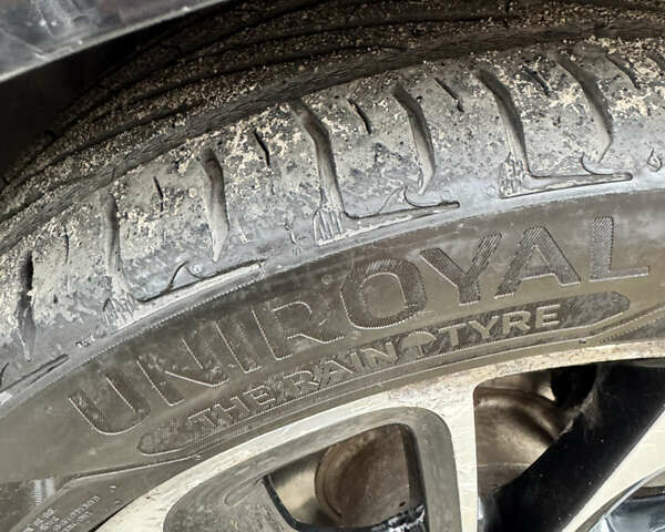 Черный Рено Меган, объемом двигателя 1.5 л и пробегом 207 тыс. км за 10900 $, фото 29 на Automoto.ua