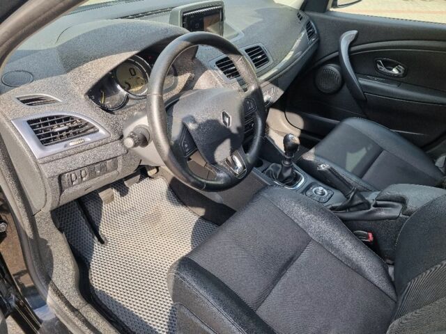 Черный Рено Меган, объемом двигателя 1.5 л и пробегом 217 тыс. км за 7950 $, фото 15 на Automoto.ua